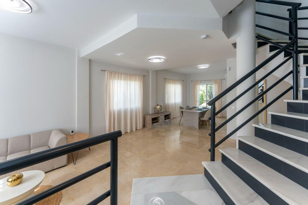 Se vende Pareada de 3 dormitorios en Costa Del Sol, Málaga, España