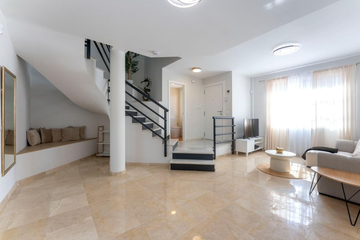 Se vende Pareada de 3 dormitorios en Costa Del Sol, Málaga, España