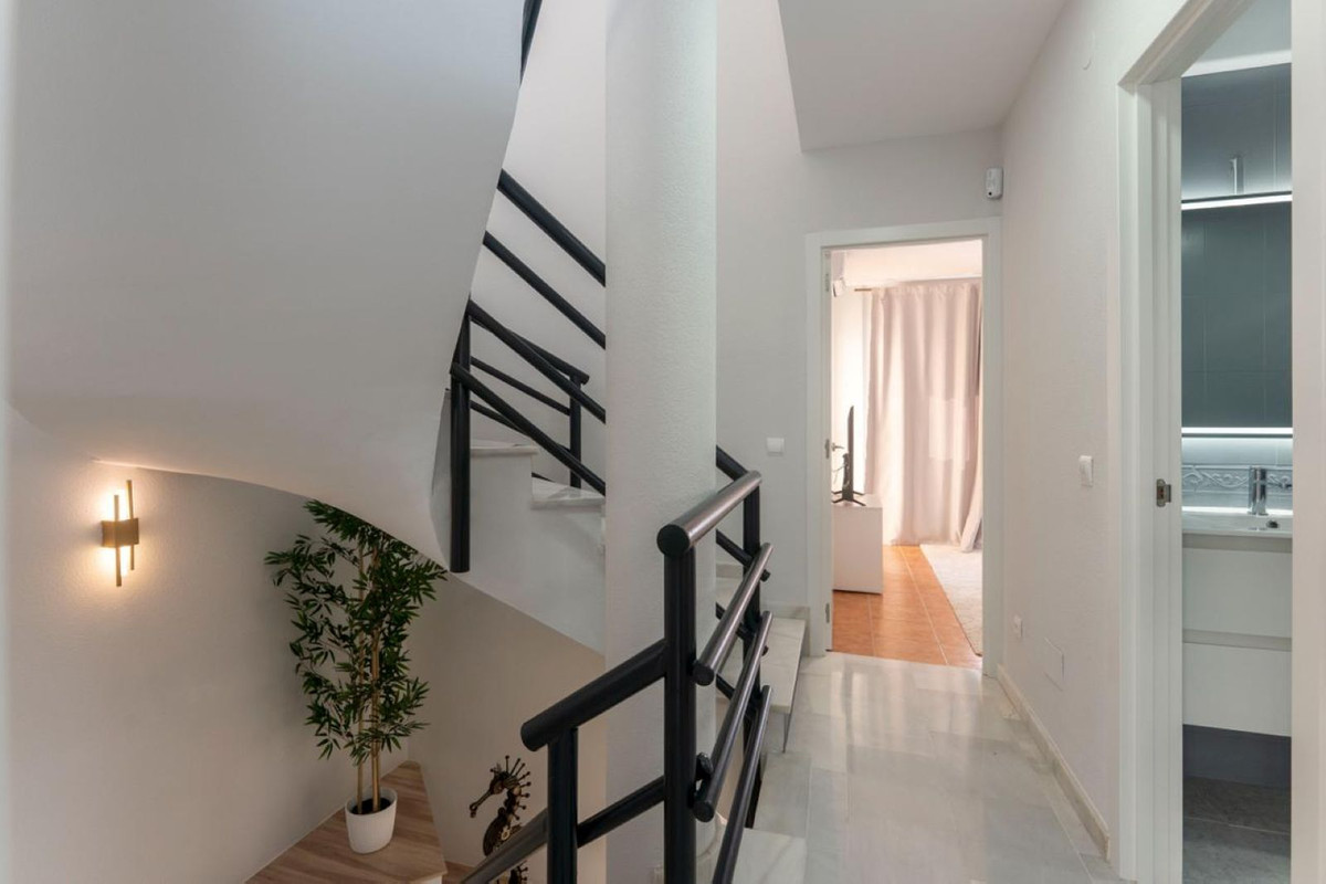 Se vende Pareada de 3 dormitorios en Costa Del Sol, Málaga, España