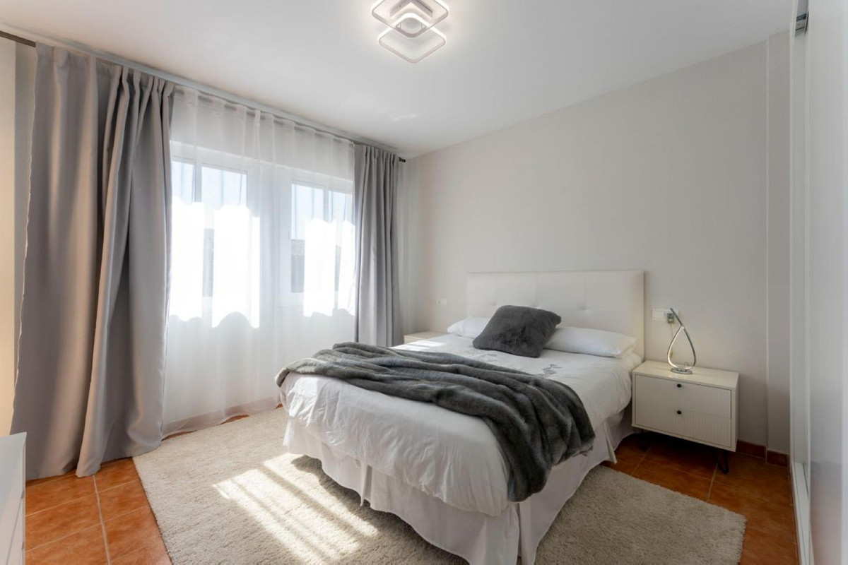 Se vende Pareada de 3 dormitorios en Costa Del Sol, Málaga, España
