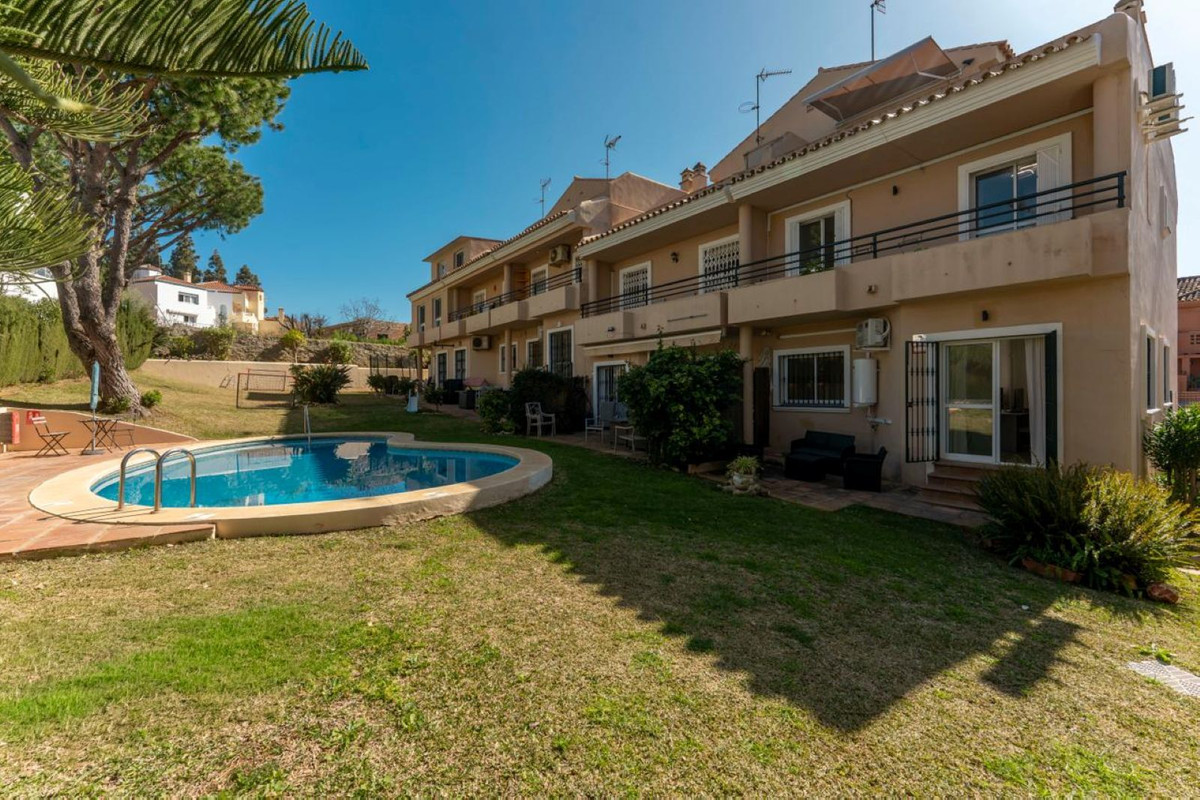 Se vende Pareada de 3 dormitorios en Costa Del Sol, Málaga, España