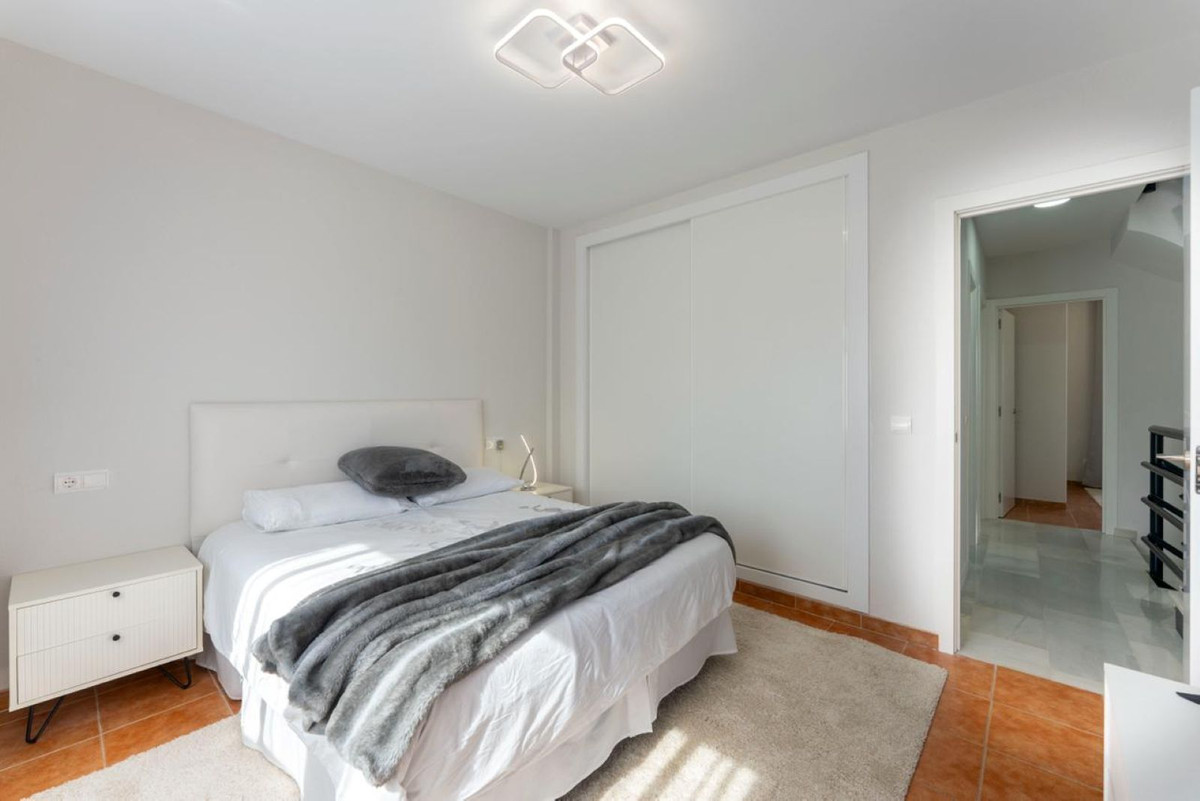 Se vende Pareada de 3 dormitorios en Costa Del Sol, Málaga, España