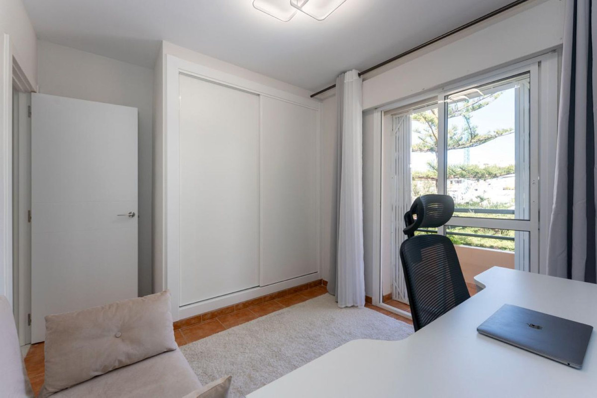 Se vende Pareada de 3 dormitorios en Costa Del Sol, Málaga, España