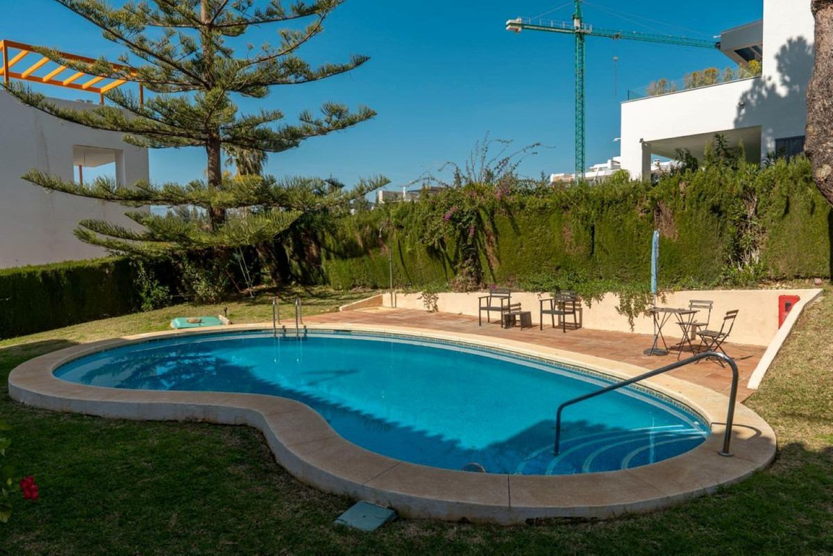 Se vende Pareada de 3 dormitorios en Costa Del Sol, Málaga, España