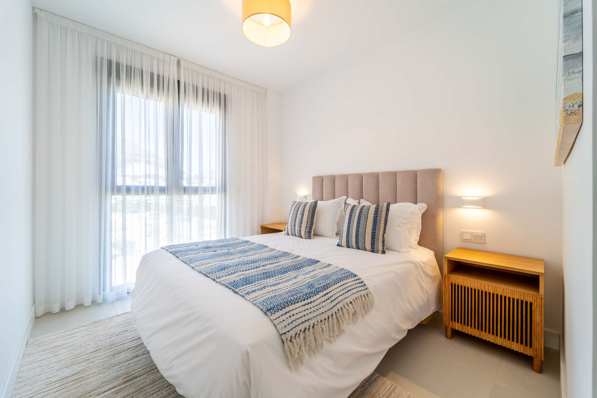 2 Bed Apartment for sale in Fuengirola Costa Del Sol, Málaga, Spain