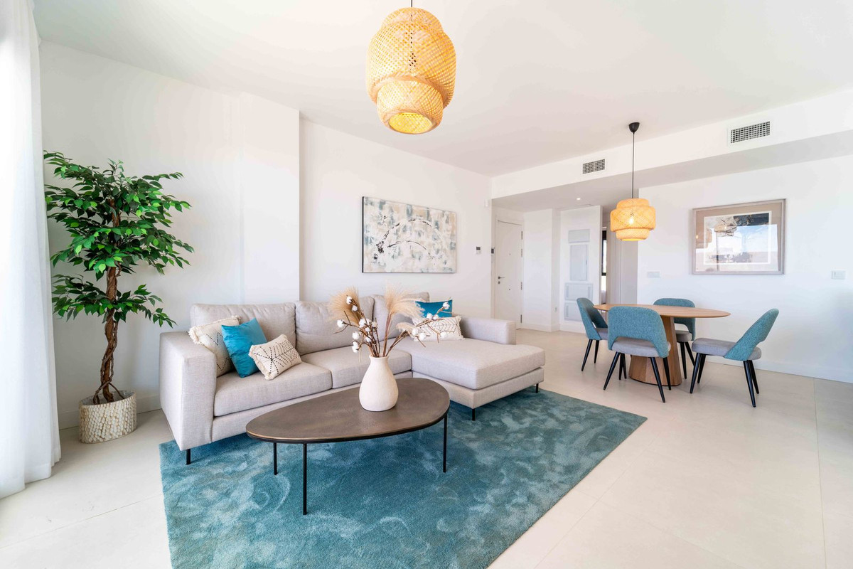 2 Bed Apartment for sale in Fuengirola Costa Del Sol, Málaga, Spain