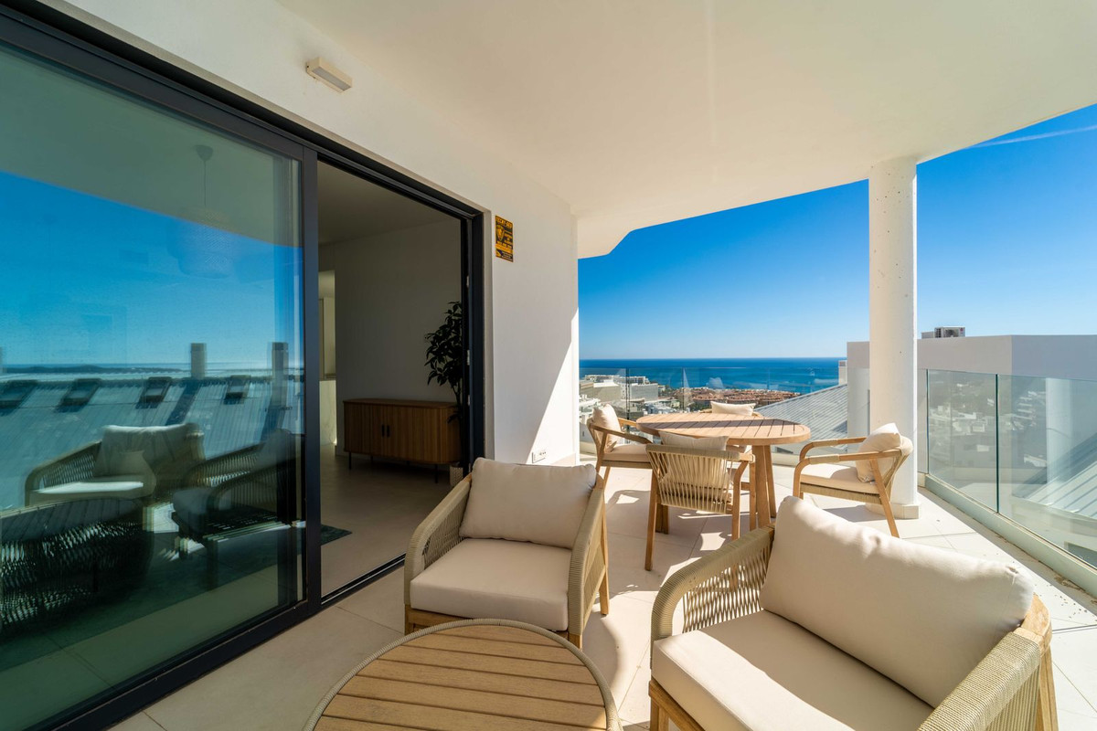 2 Bed Apartment for sale in Fuengirola Costa Del Sol, Málaga, Spain