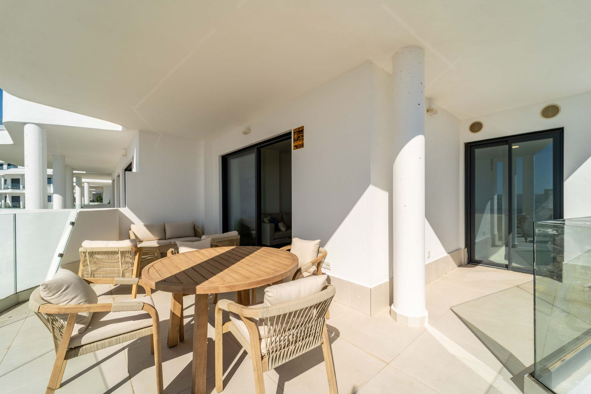 2 Bed Apartment for sale in Fuengirola Costa Del Sol, Málaga, Spain