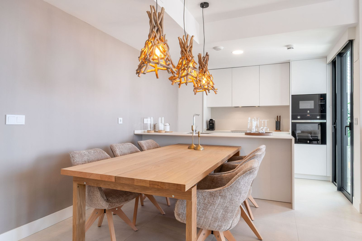 3 Bed Apartment for sale in Fuengirola Costa Del Sol, Málaga, Spain