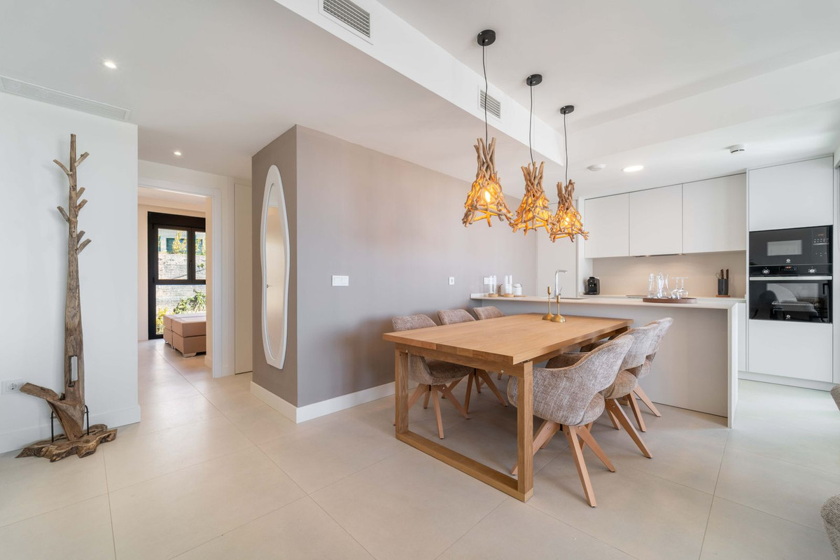 3 Bed Apartment for sale in Fuengirola Costa Del Sol, Málaga, Spain