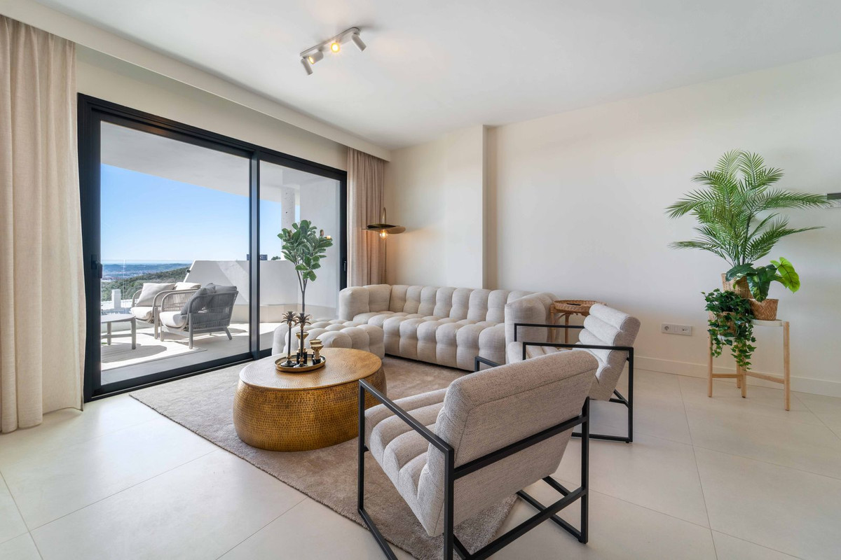 3 Bed Apartment for sale in Fuengirola Costa Del Sol, Málaga, Spain