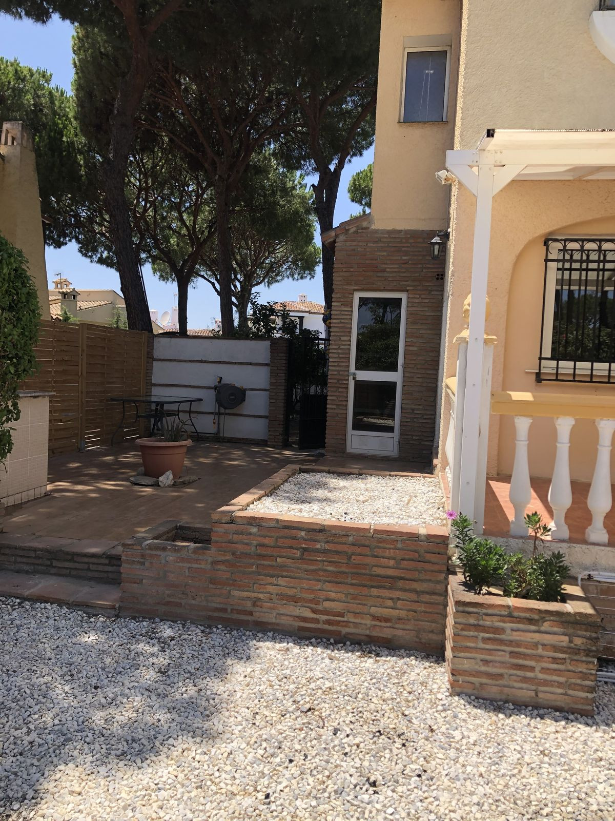 3 Bed Townhouse for sale in Calahonda Costa Del Sol, Málaga, Spain