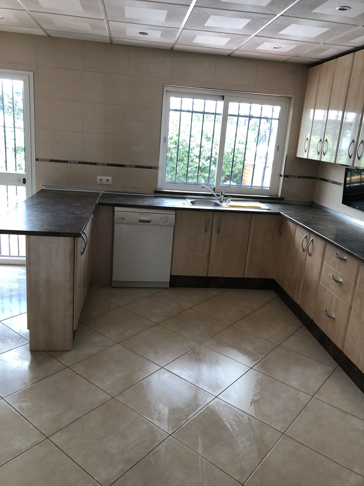 3 Bed Townhouse for sale in Calahonda Costa Del Sol, Málaga, Spain