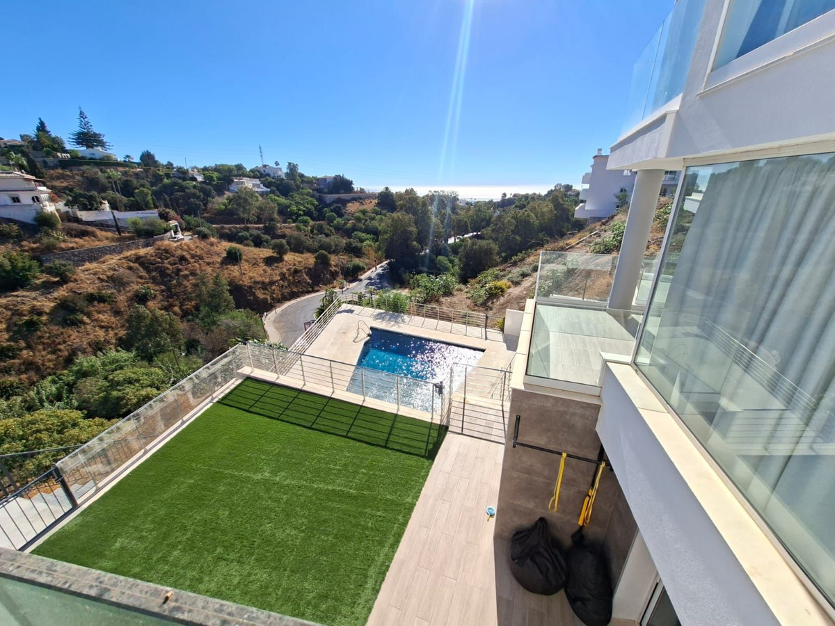 3 Bed Townhouse for sale in Fuengirola Costa Del Sol, Málaga, Spain