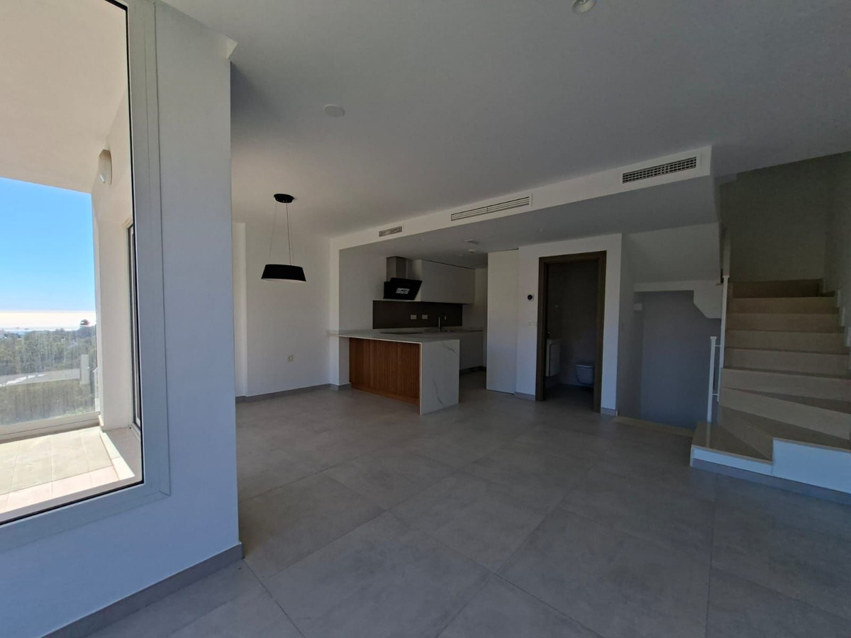 3 Bed Townhouse for sale in Fuengirola Costa Del Sol, Málaga, Spain