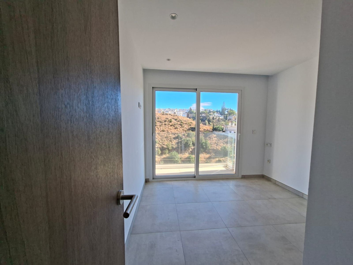 3 Bed Townhouse for sale in Fuengirola Costa Del Sol, Málaga, Spain