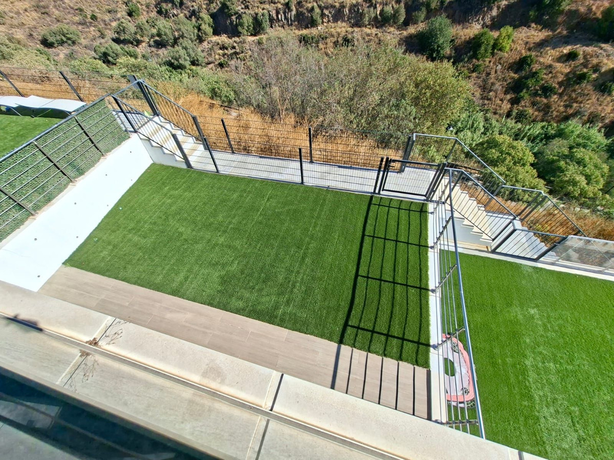 3 Bed Townhouse for sale in Fuengirola Costa Del Sol, Málaga, Spain