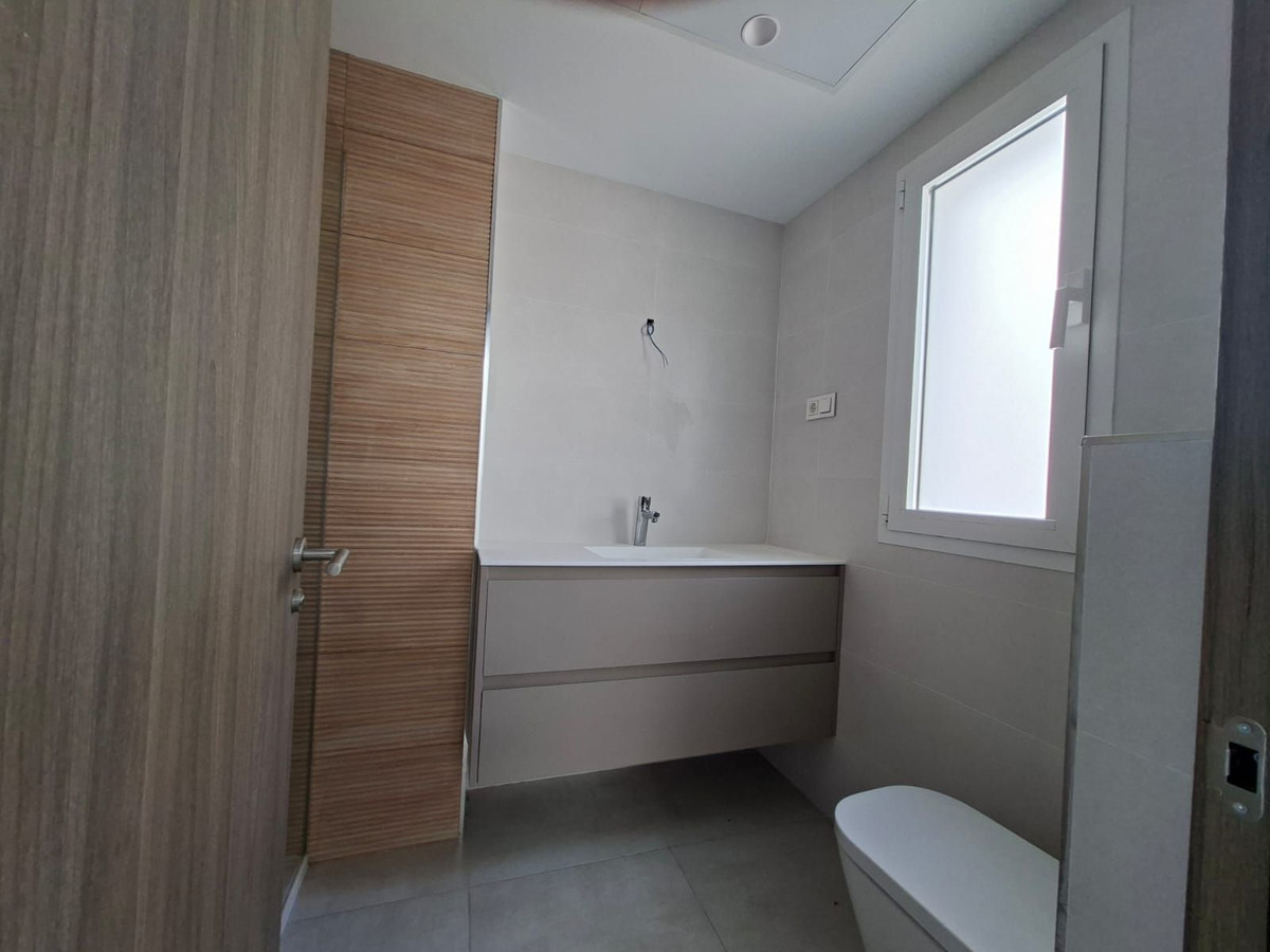 3 Bed Townhouse for sale in Fuengirola Costa Del Sol, Málaga, Spain