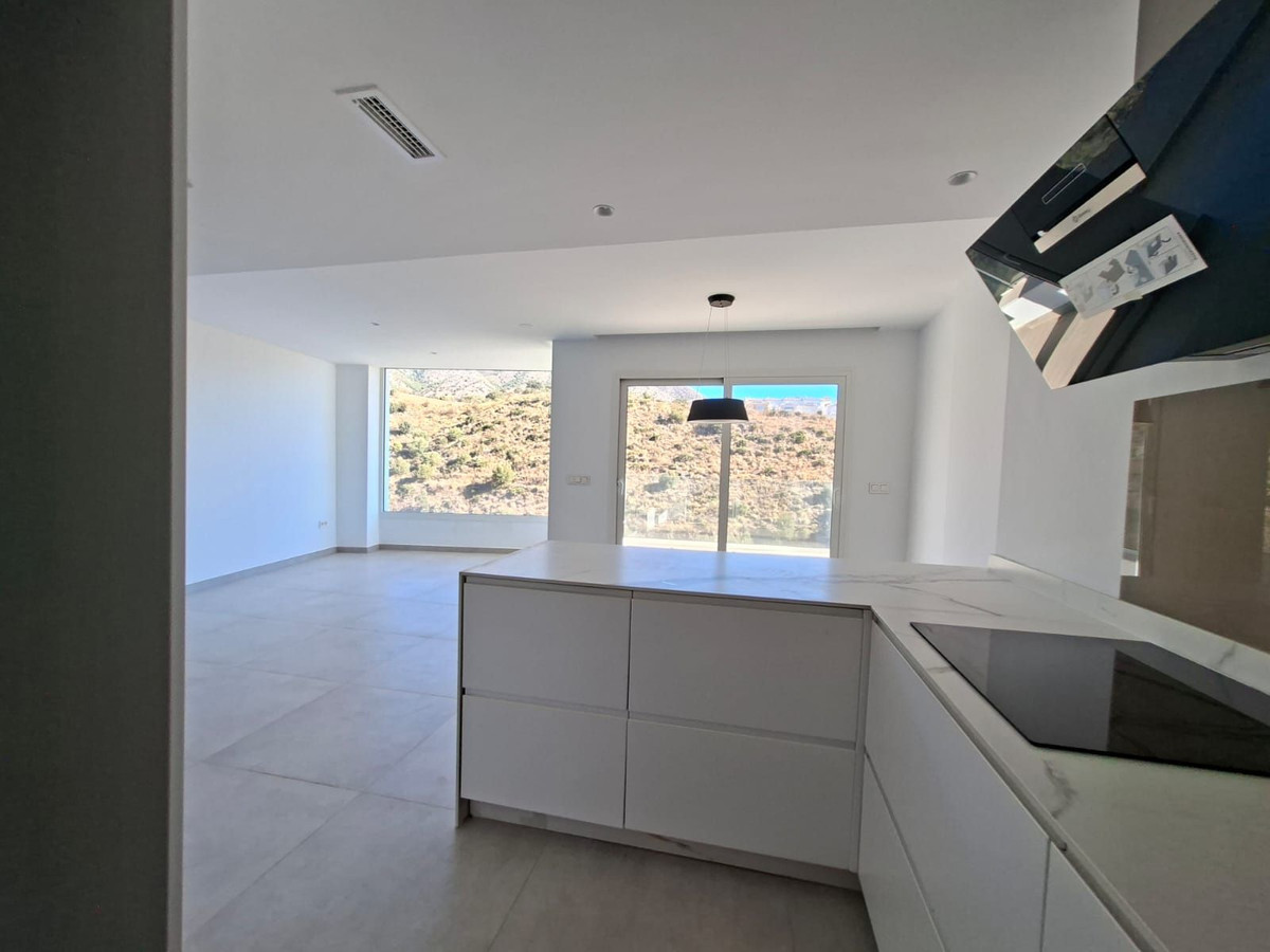 3 Bed Townhouse for sale in Fuengirola Costa Del Sol, Málaga, Spain