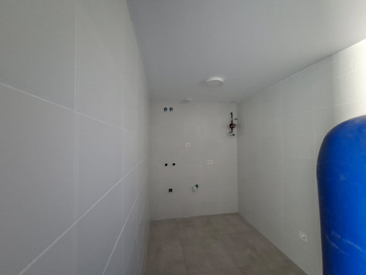 3 Bed Townhouse for sale in Fuengirola Costa Del Sol, Málaga, Spain