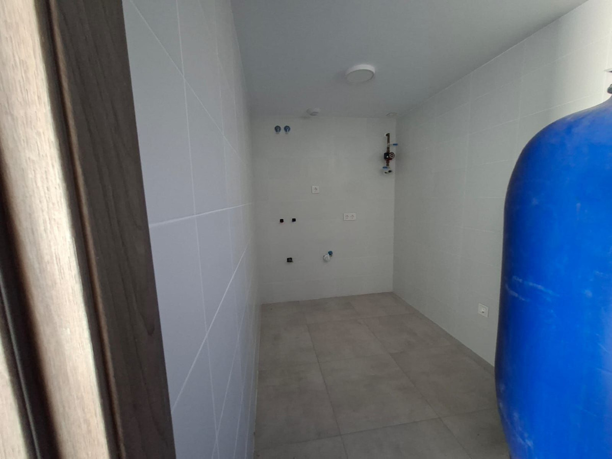 3 Bed Townhouse for sale in Fuengirola Costa Del Sol, Málaga, Spain