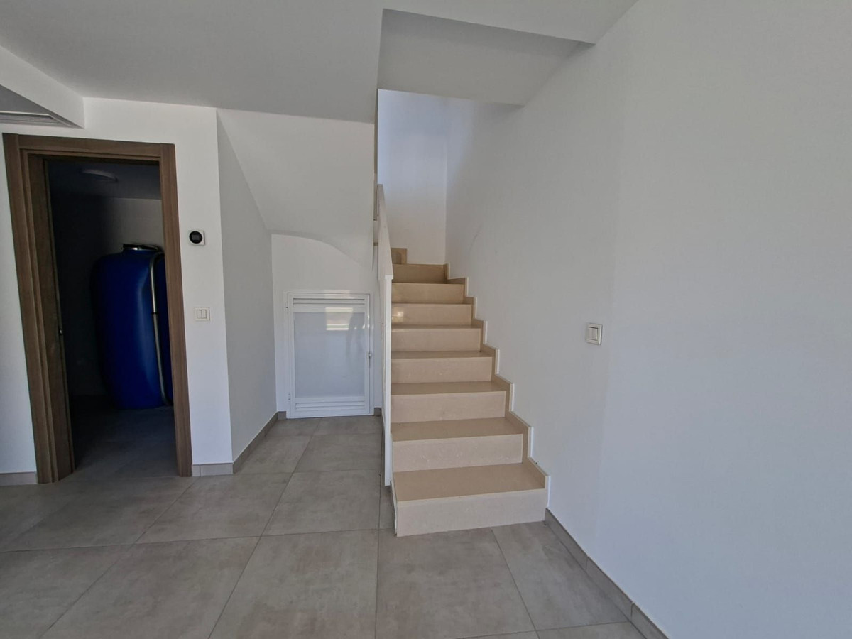 3 Bed Townhouse for sale in Fuengirola Costa Del Sol, Málaga, Spain