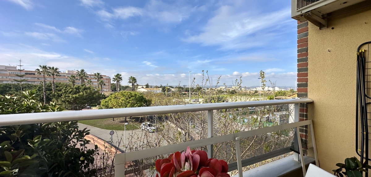 Se vende Apartamento Planta Media de 1 dormitorios en Costa Blanca, Alicante, España