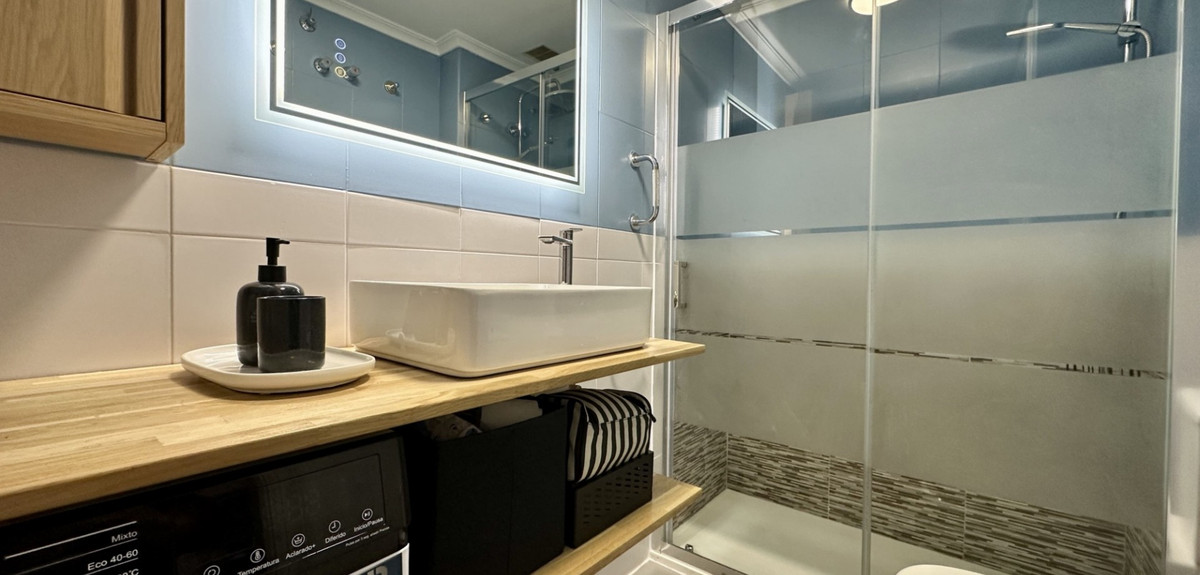 Se vende Apartamento Planta Media de 1 dormitorios en Costa Blanca, Alicante, España