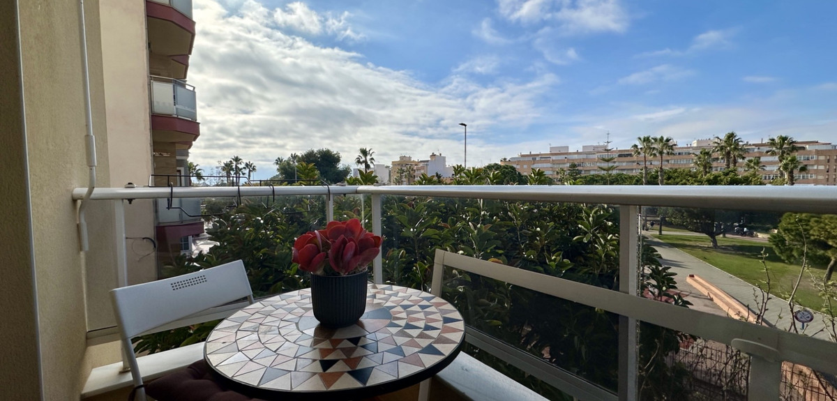 Se vende Apartamento Planta Media de 1 dormitorios en Costa Blanca, Alicante, España