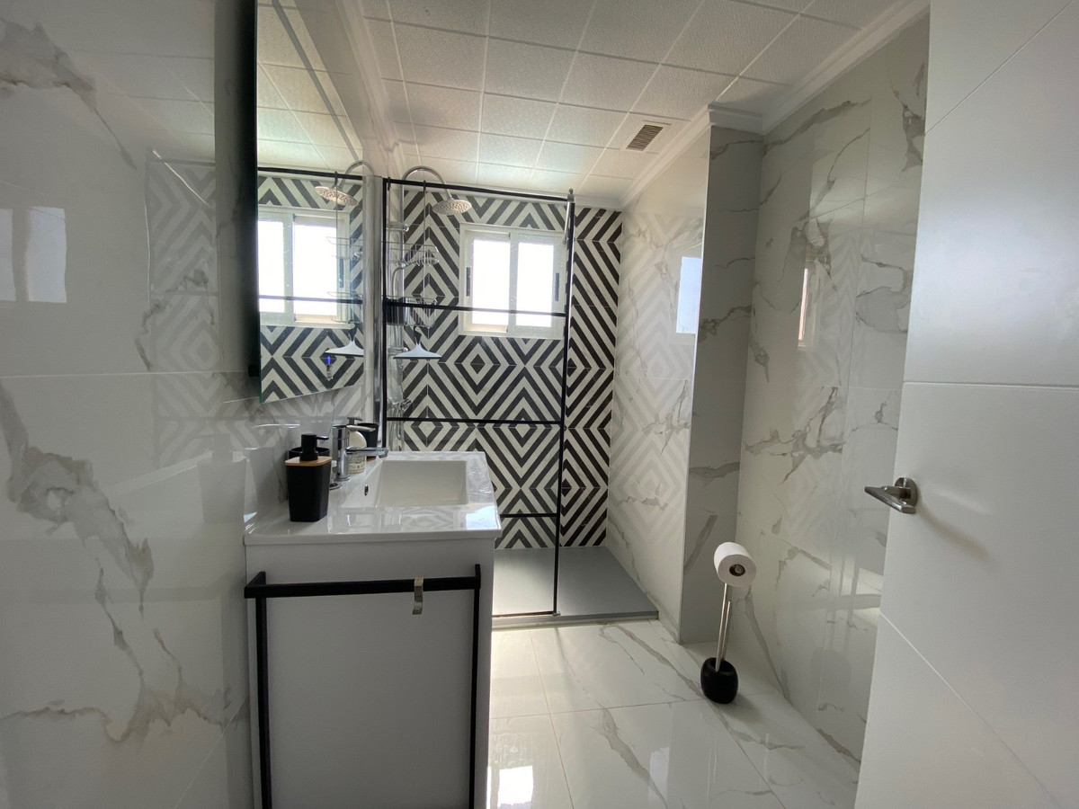 2 Bed Apartment for sale in Punta Prima Costa Blanca, Alicante, Spain