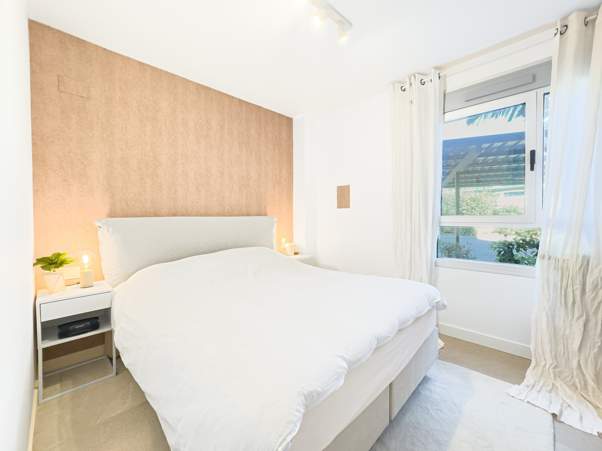 Se vende Apartamento Planta Media de 3 dormitorios en Costa Del Sol, Málaga, España