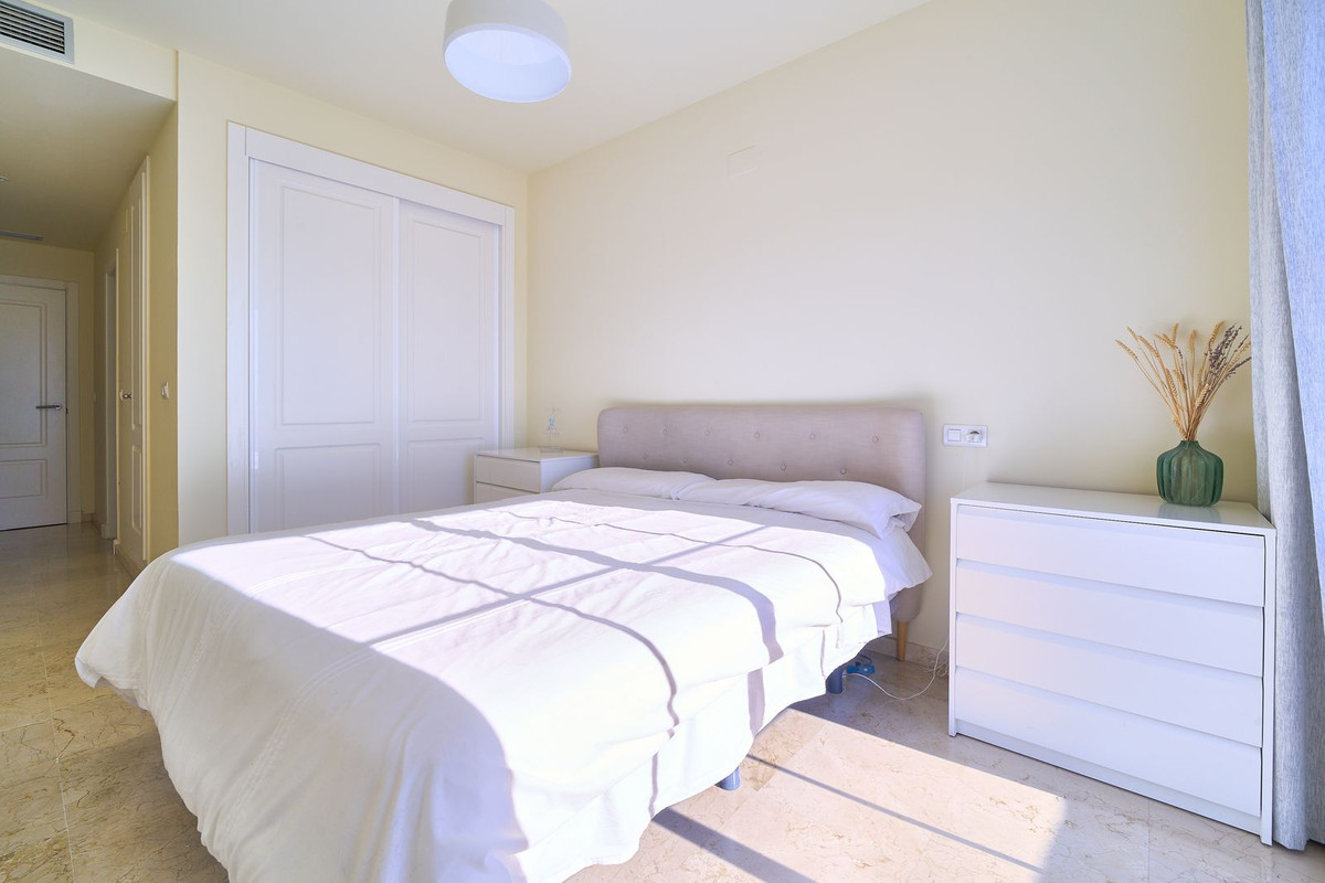 3 Bed Apartment for sale in Istán Costa Del Sol, Málaga, Spain