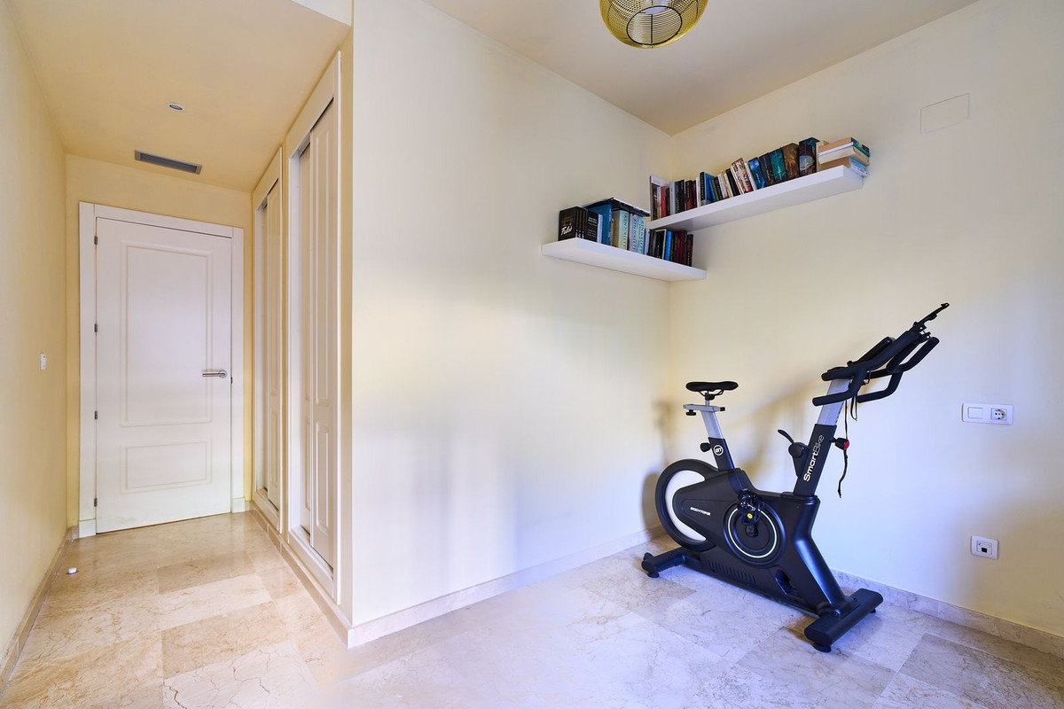 3 Bed Apartment for sale in Istán Costa Del Sol, Málaga, Spain