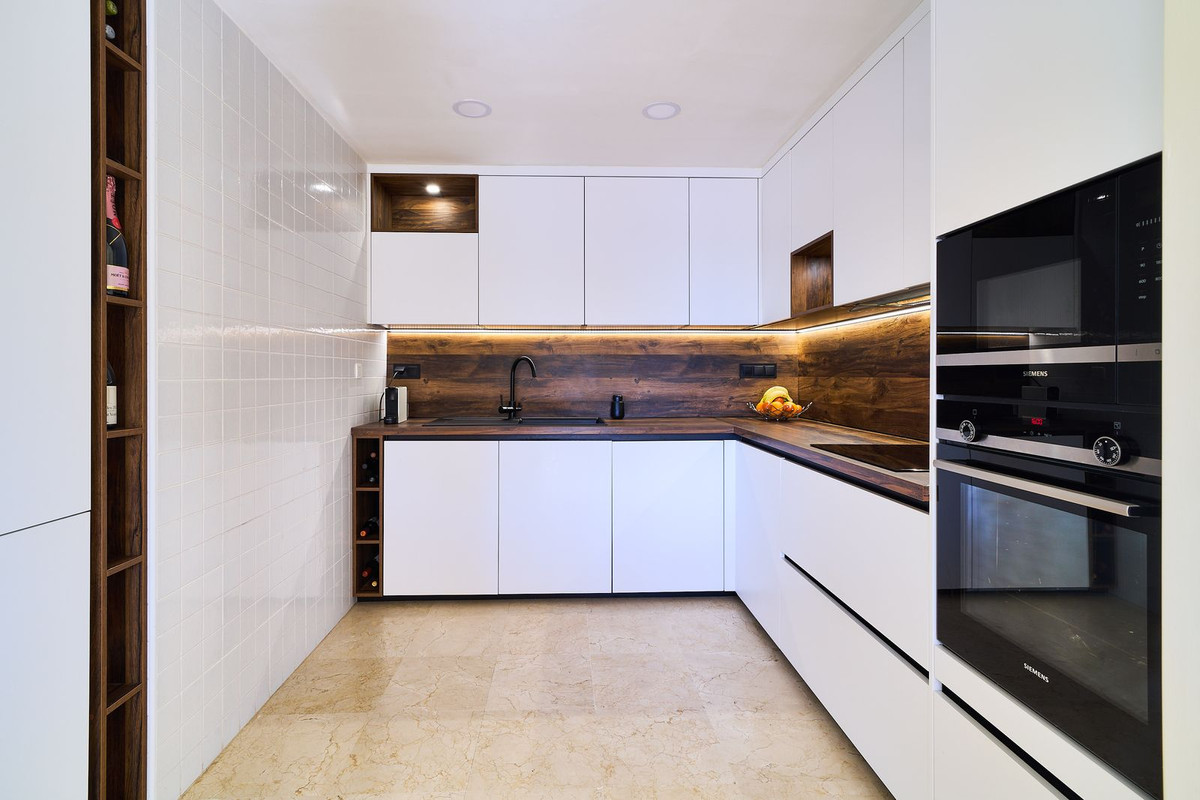 3 Bed Apartment for sale in Istán Costa Del Sol, Málaga, Spain