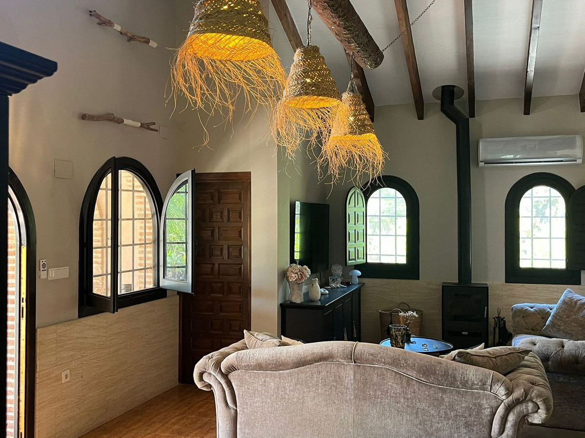 Se vende Villa - Chalet de 6 dormitorios en Costa Blanca, Alicante, España