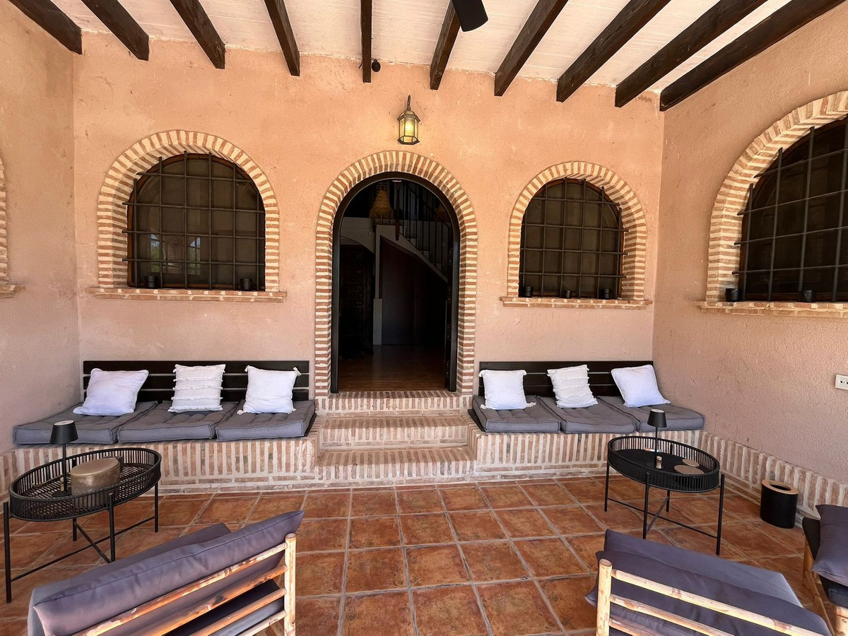 Se vende Villa - Chalet de 6 dormitorios en Costa Blanca, Alicante, España