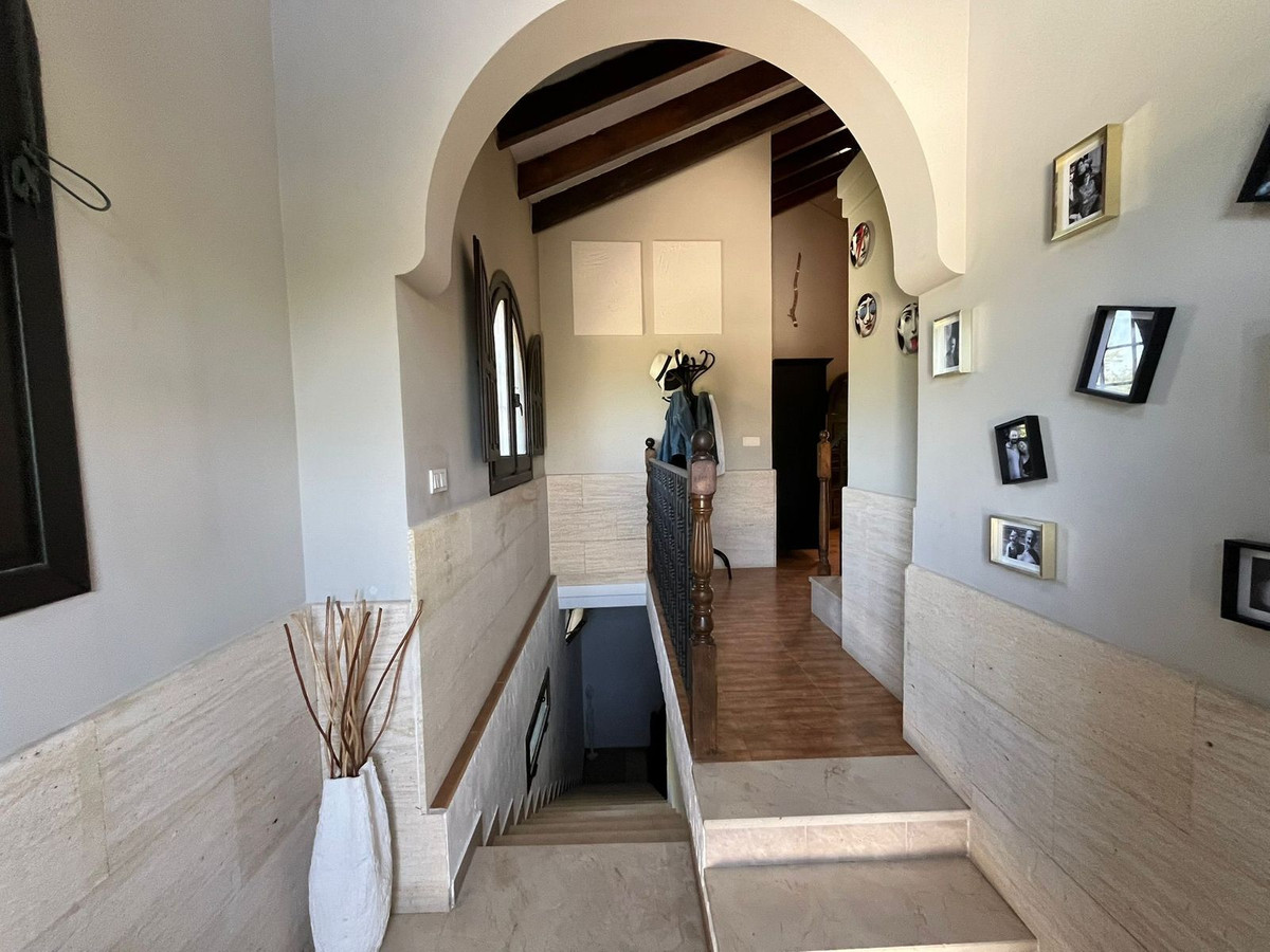 Se vende Villa - Chalet de 6 dormitorios en Costa Blanca, Alicante, España