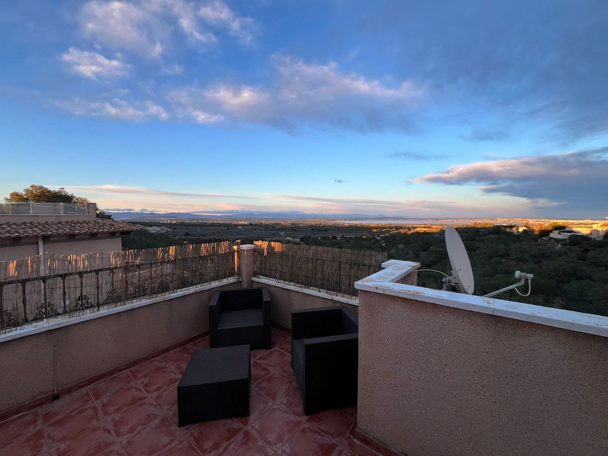 3 Bed Townhouse for sale in Villamartin Costa Blanca, Alicante, Spain