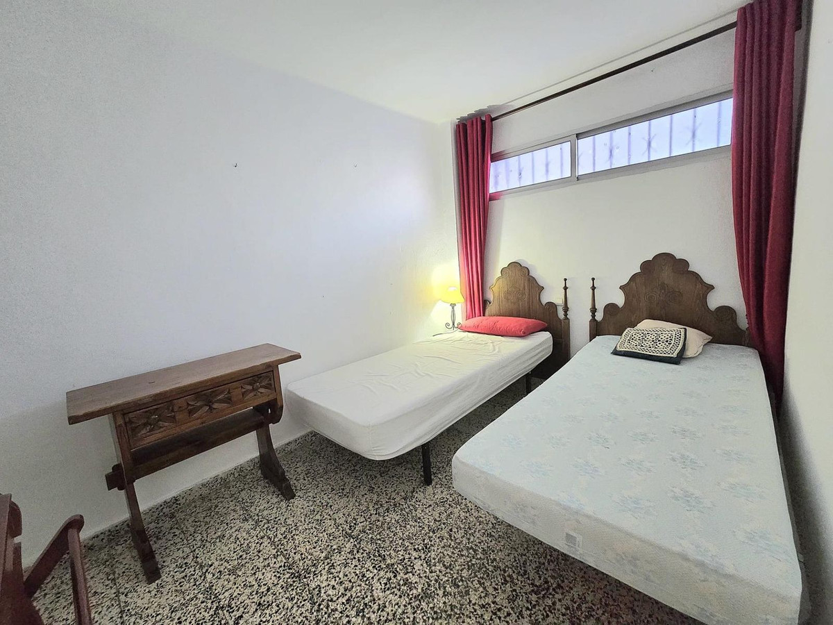 Se vende Apartamento Planta Baja de 3 dormitorios en Costa Del Sol, Málaga, España