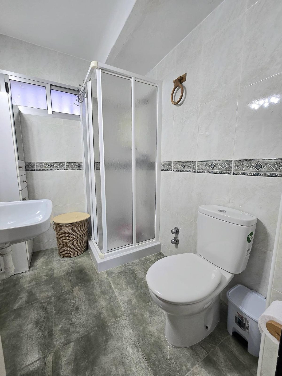 Se vende Apartamento Planta Baja de 3 dormitorios en Costa Del Sol, Málaga, España