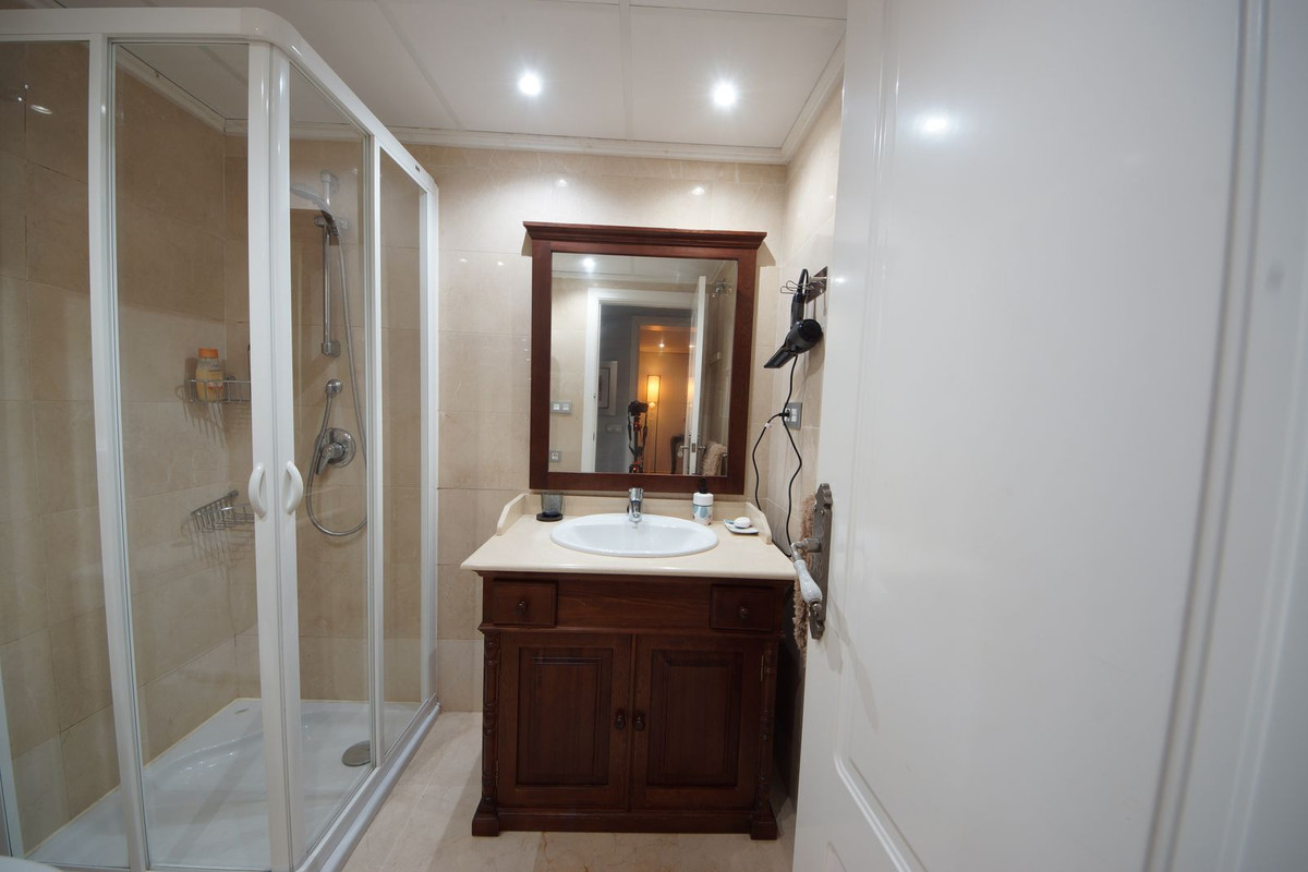 2 Bed Apartment for sale in Los Arqueros Costa Del Sol, Málaga, Spain