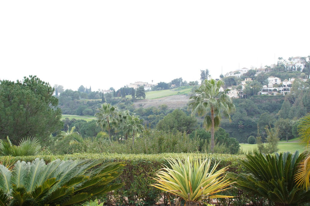 2 Bed Apartment for sale in Los Arqueros Costa Del Sol, Málaga, Spain