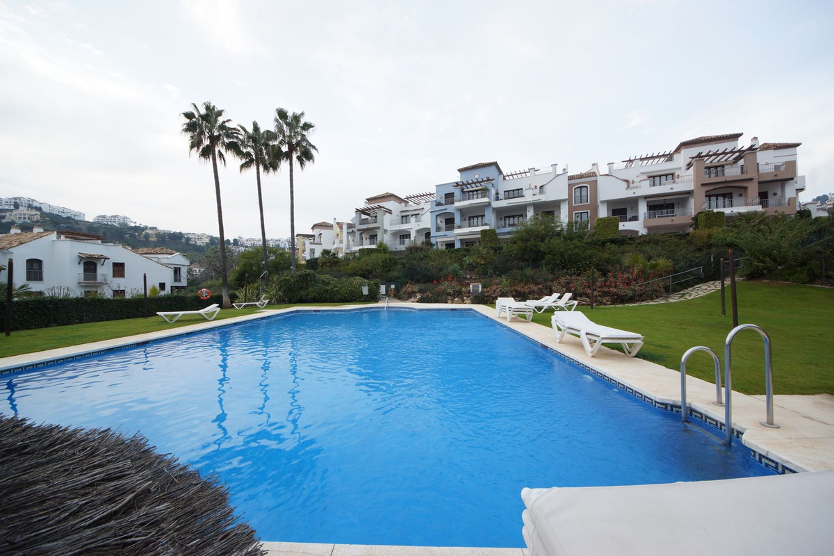 2 Bed Apartment for sale in Los Arqueros Costa Del Sol, Málaga, Spain