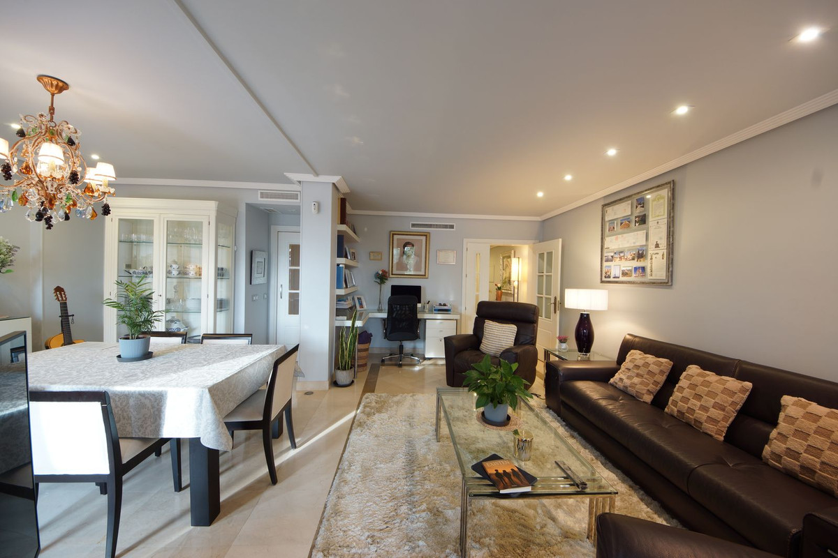 2 Bed Apartment for sale in Los Arqueros Costa Del Sol, Málaga, Spain