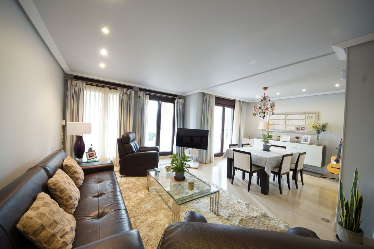 2 Bed Apartment for sale in Los Arqueros Costa Del Sol, Málaga, Spain