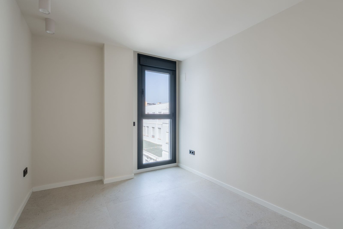 3 Bed Apartment for sale in Marbella Costa Del Sol, Málaga, Spain