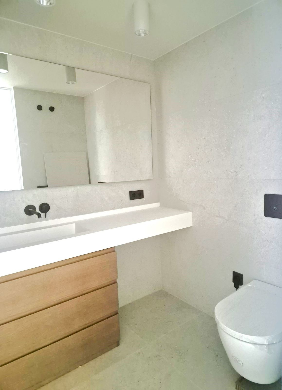 3 Bed Apartment for sale in Marbella Costa Del Sol, Málaga, Spain