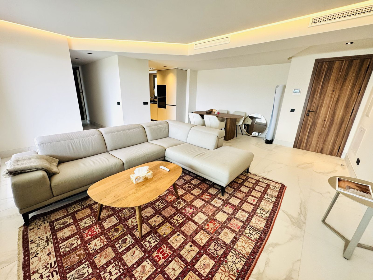2 Bed Apartment for sale in San Pedro De Alcántara Costa Del Sol, Málaga, Spain