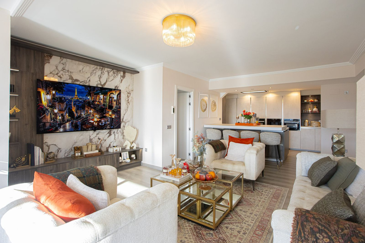 4 Bed Apartment for sale in Benahavís Costa Del Sol, Málaga, Spain