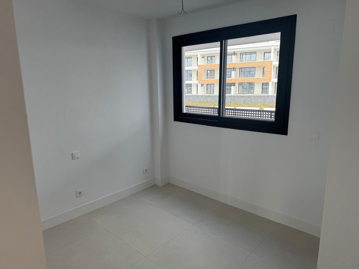 3 Bed Apartment for sale in Fuengirola Costa Del Sol, Málaga, Spain